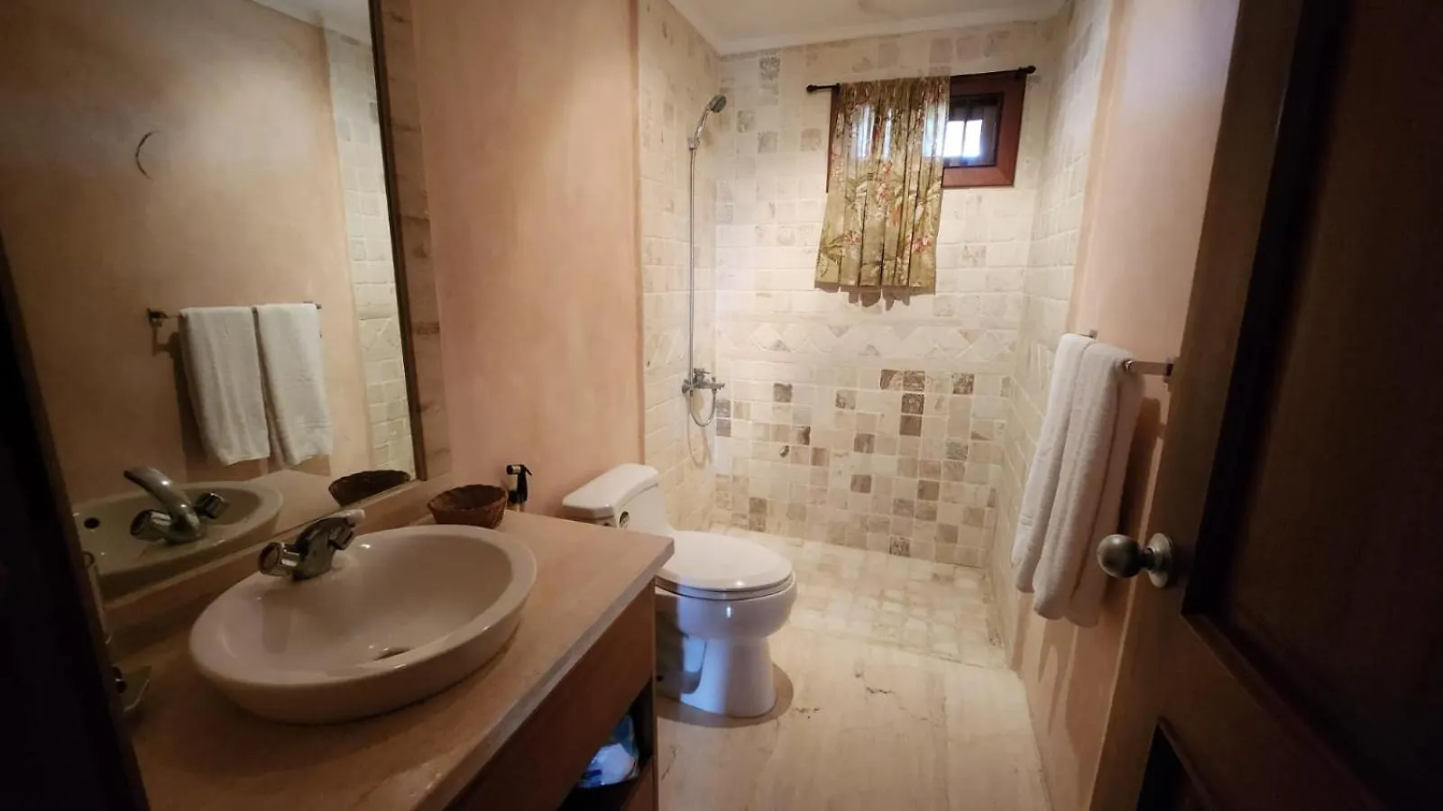 Apartamentos Essential Life Con Playa Y Piscina Пунта-Кана 0*,  Доминиканская Республика