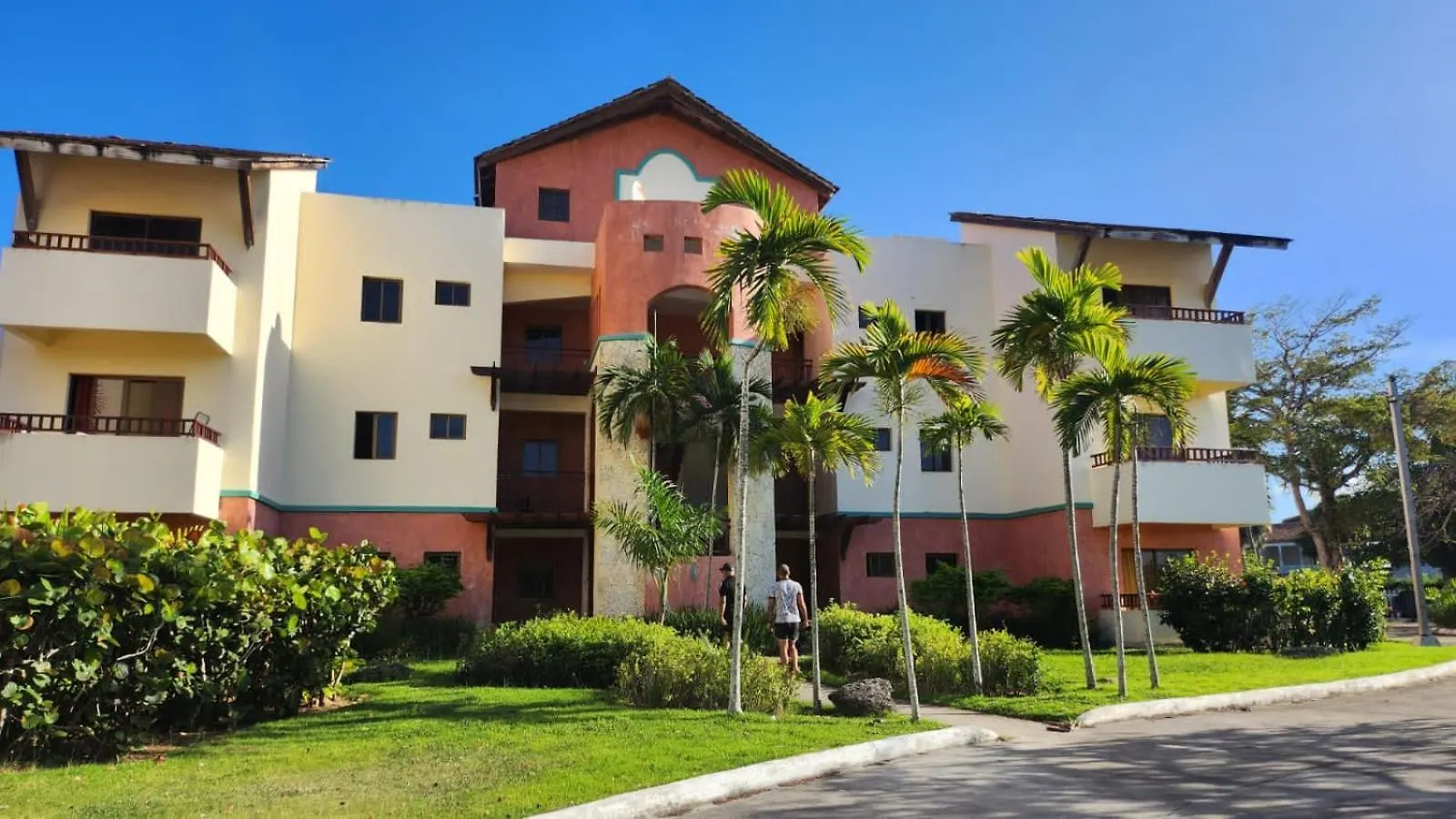 Apartamentos Essential Life Con Playa Y Piscina Punta Cana